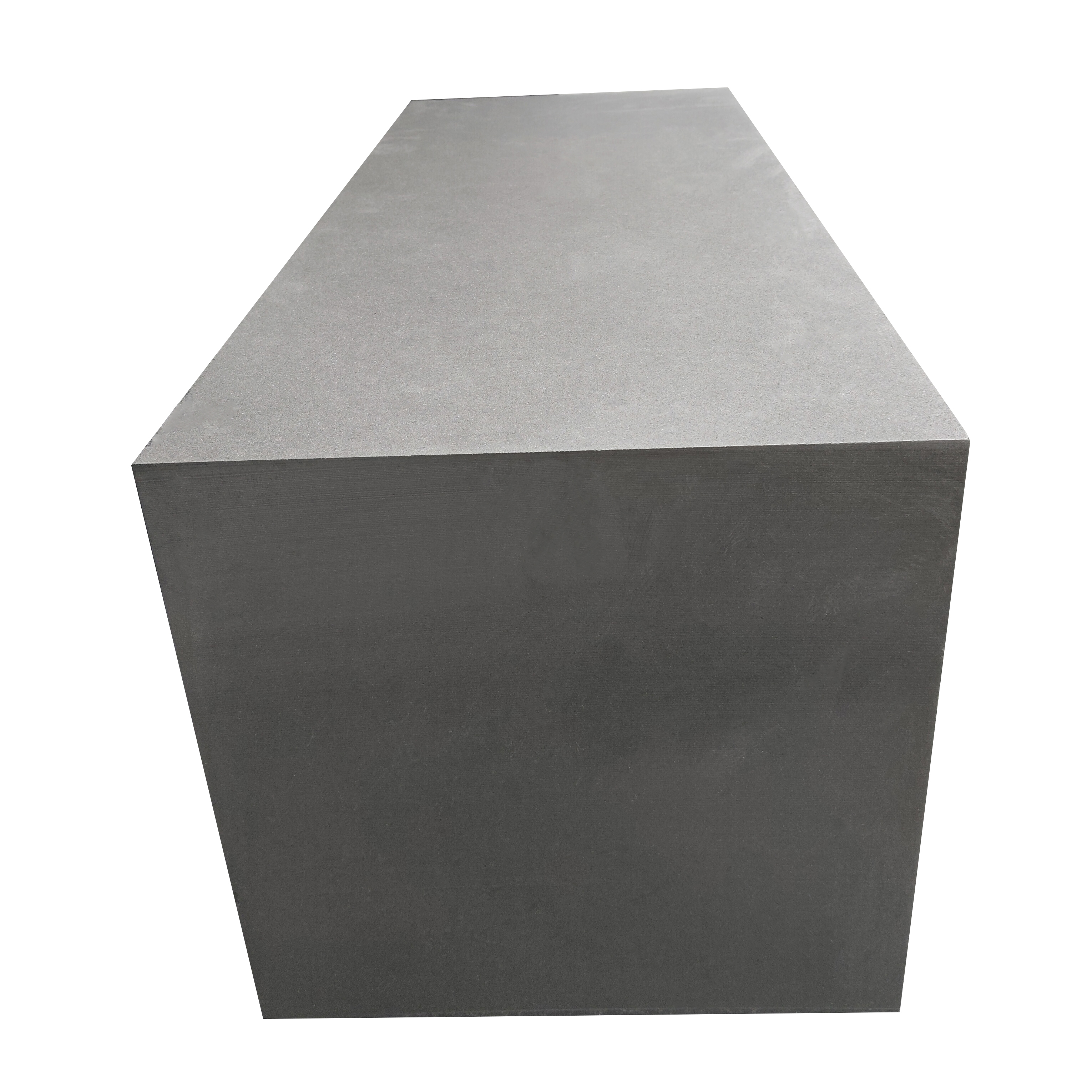 Mat&eacute;riau de base en graphite surdimensionn&eacute;, dimension maximale 1&nbsp;500&nbsp;mm, pour les grands composants de fours