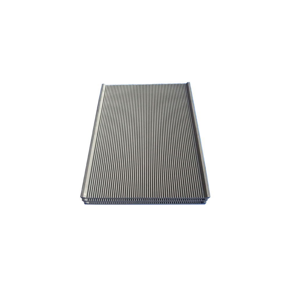 Plaques de graphite &agrave; fines rainures empil&eacute;es avec un mat&eacute;riau en graphite isostatique de couleur claire pour des applications de dissipation thermique de haute pr&eacute;cision