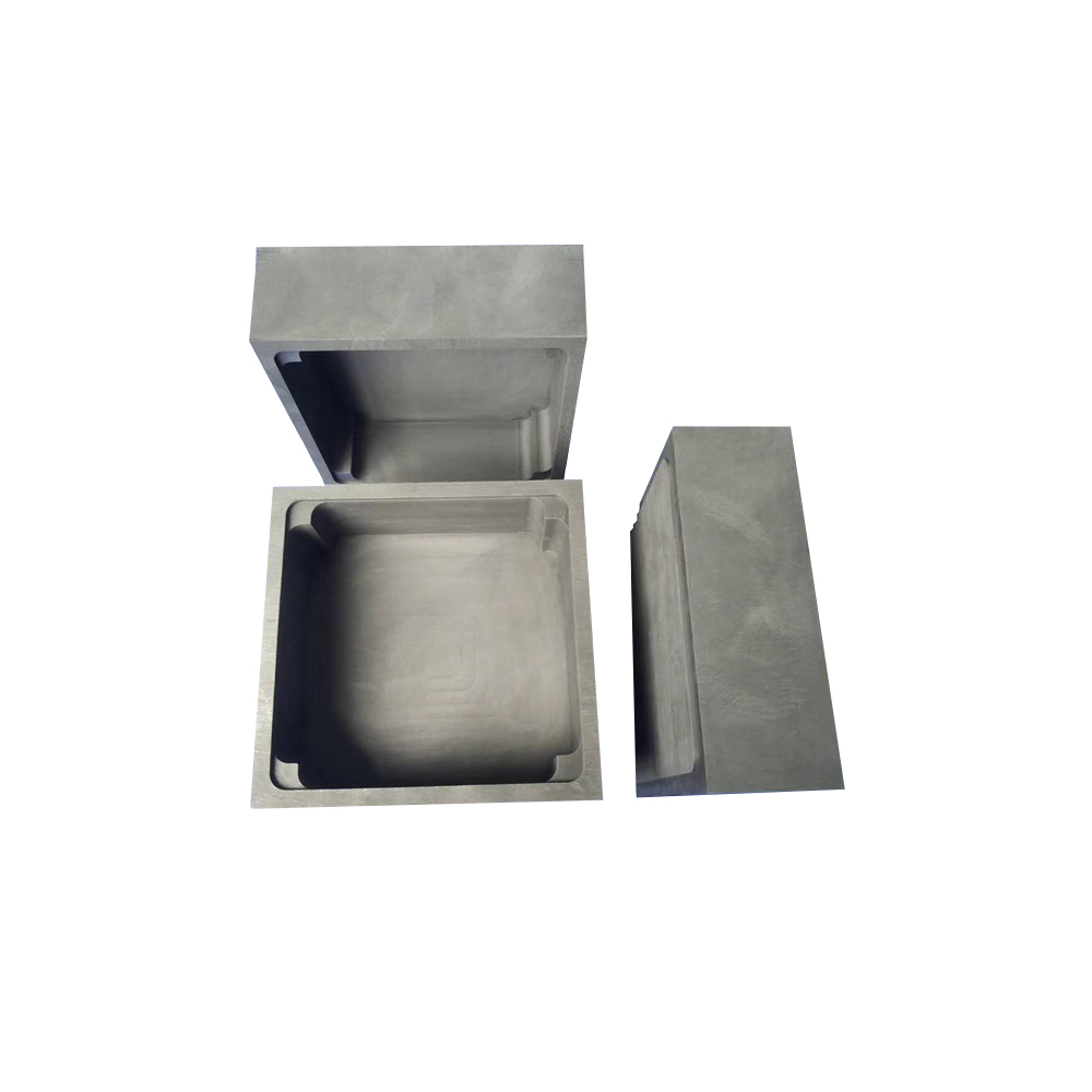 Ensemble de saggers en graphite en trois pi&egrave;ces comprenant une bo&icirc;te ext&eacute;rieure, un plateau de rev&ecirc;tement int&eacute;rieur et un couvercle plat pour un chargement flexible de poudre dans la fusion de m&eacute;taux rares et le frittage de c&eacute;ramique
