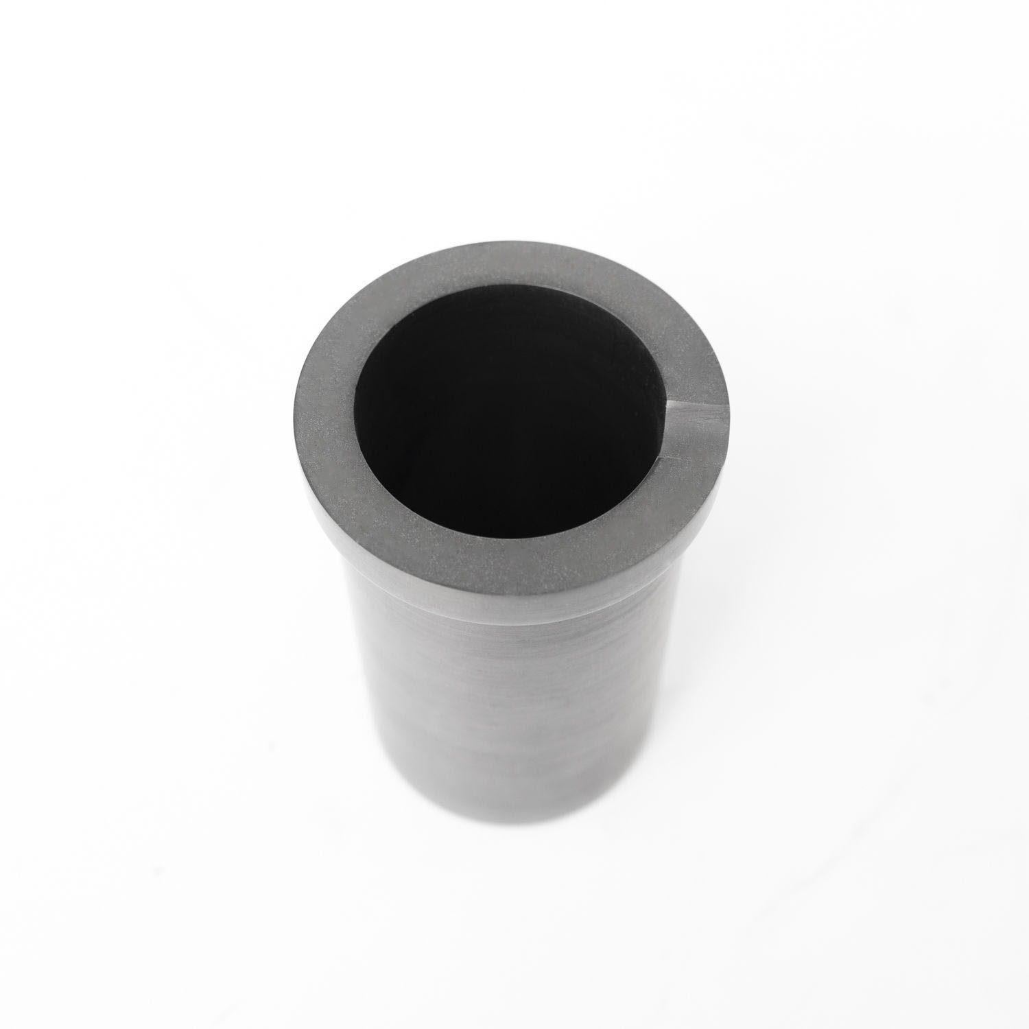Vue de dessus d'un creuset en graphite &agrave; anneau unique de haute puret&eacute; montrant une l&egrave;vre annulaire renforc&eacute;e et une paroi int&eacute;rieure lisse pour les applications de fusion d'or et d'argent